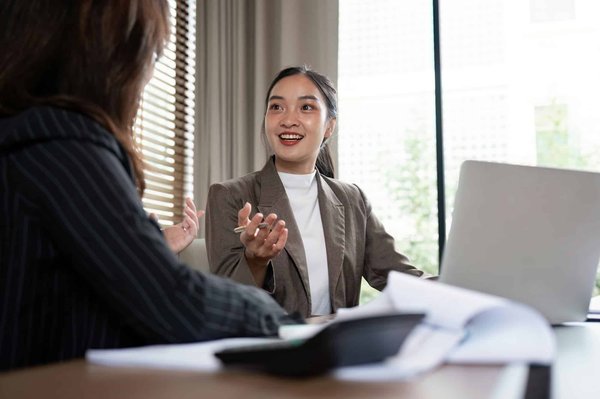 Transforming Urban Real Estate: A Guide to Incorporating Smart Grid Technologies